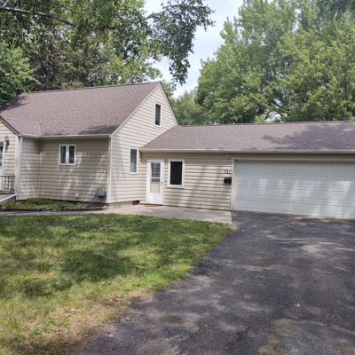 completed roofing project Photo